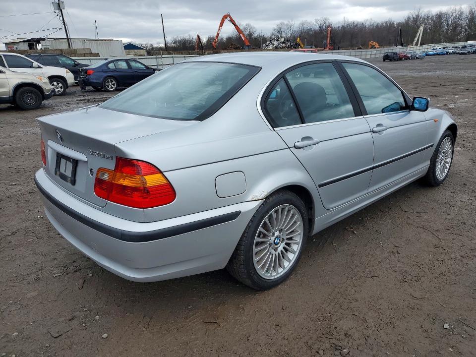 2002 BMW 330 xi