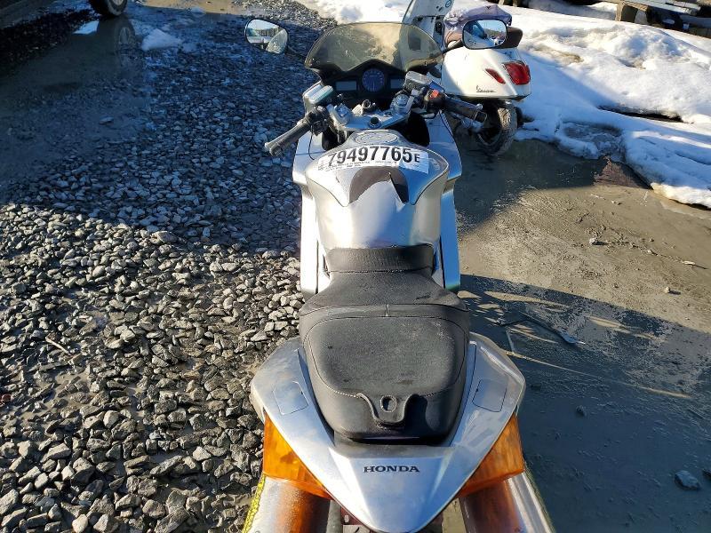 2005 Honda VFR800