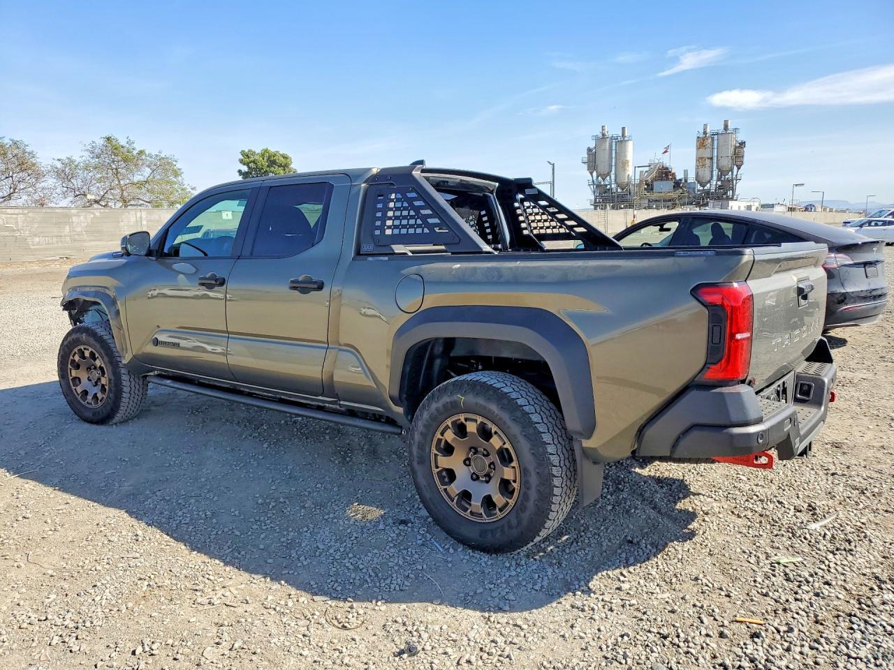 2024 Toyota Tacoma Trailhunter HV