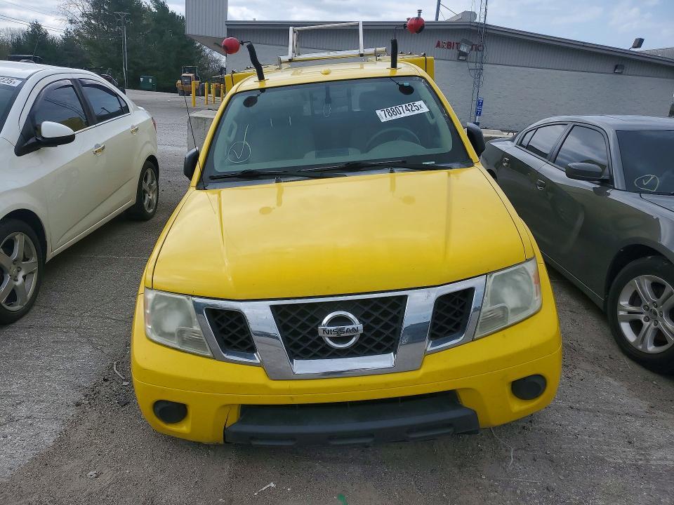 2017 Nissan Frontier sv V6