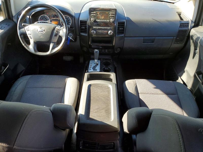 2013 Nissan Titan SV