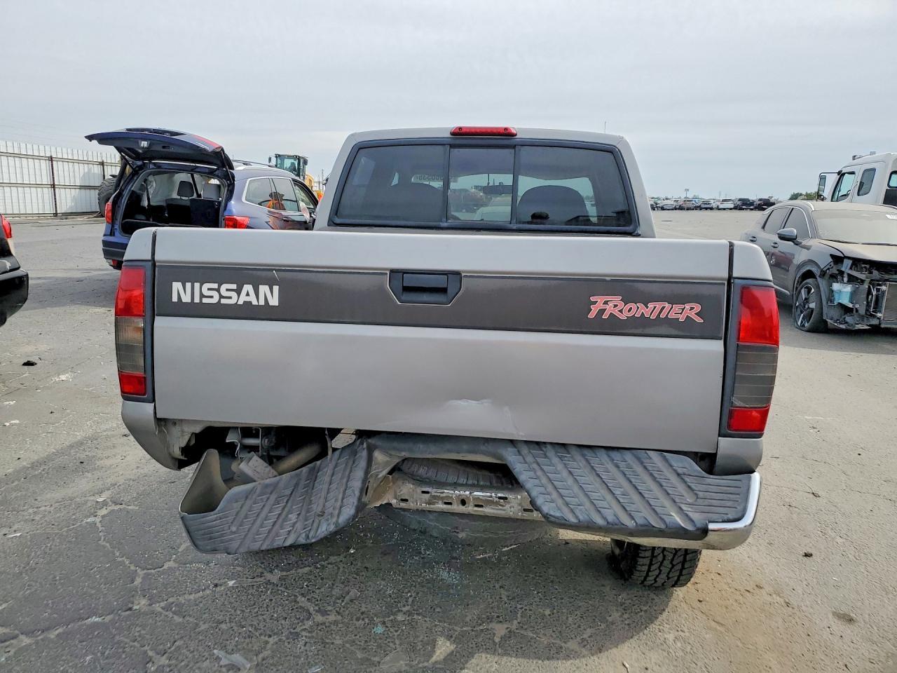 2000 Nissan Frontier XE