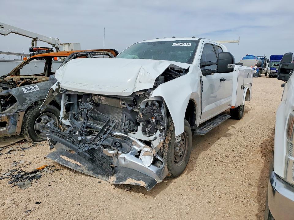 2025 Ford F250 Super Duty Utility / Service Truck