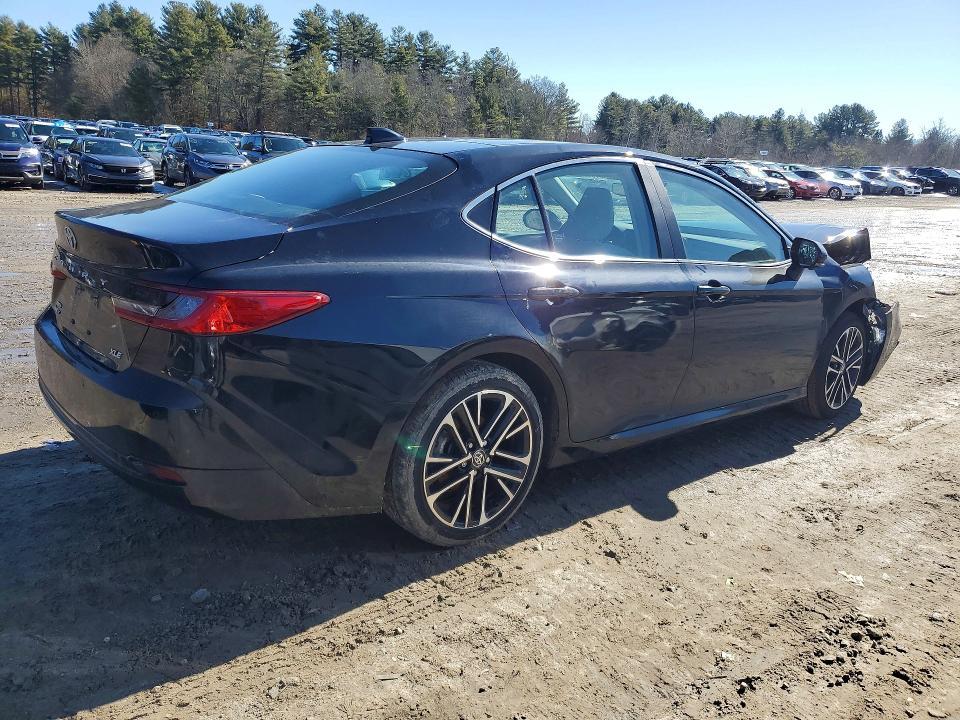 2025 Toyota Camry xle