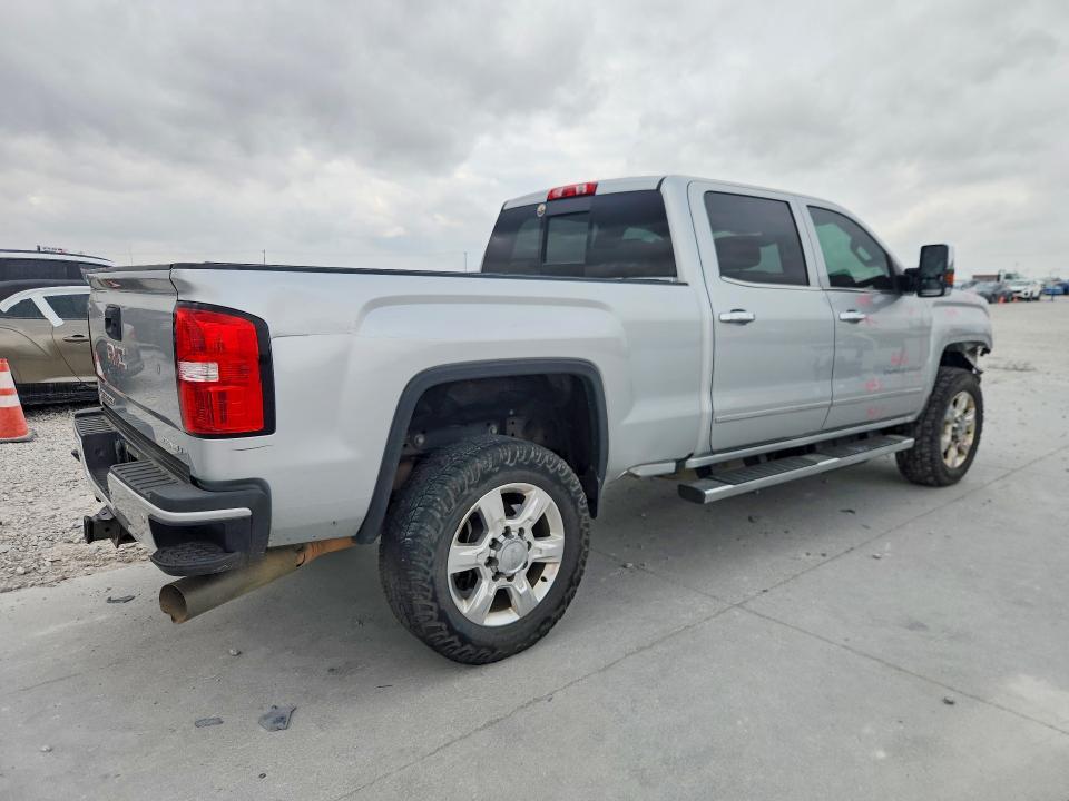 2017 GMC Sierra K2500 Denali