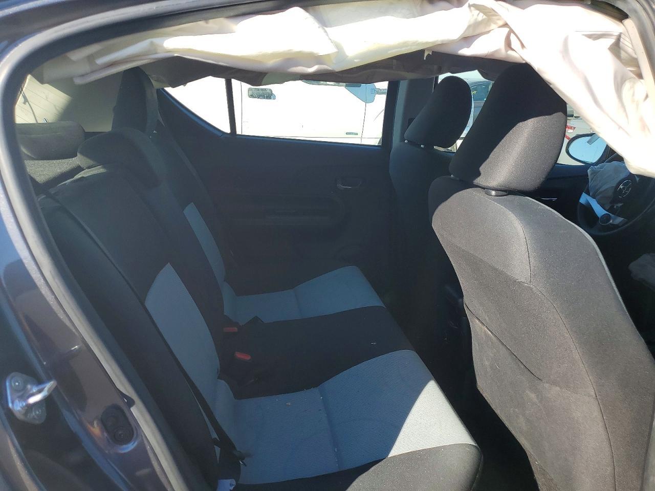 2015 Toyota Prius c two