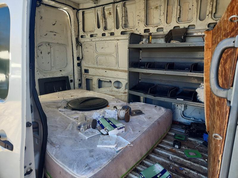 2012 Niss NV 2500 HD S