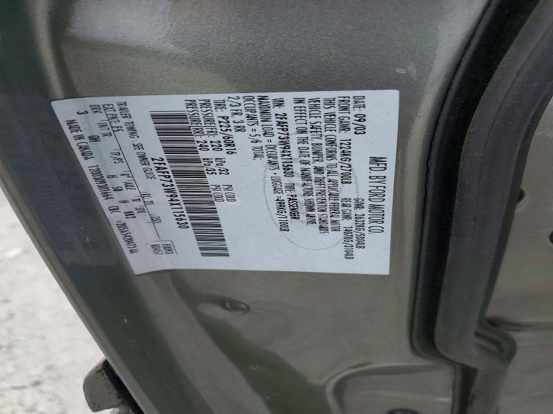 2004 Ford Crown Victoria