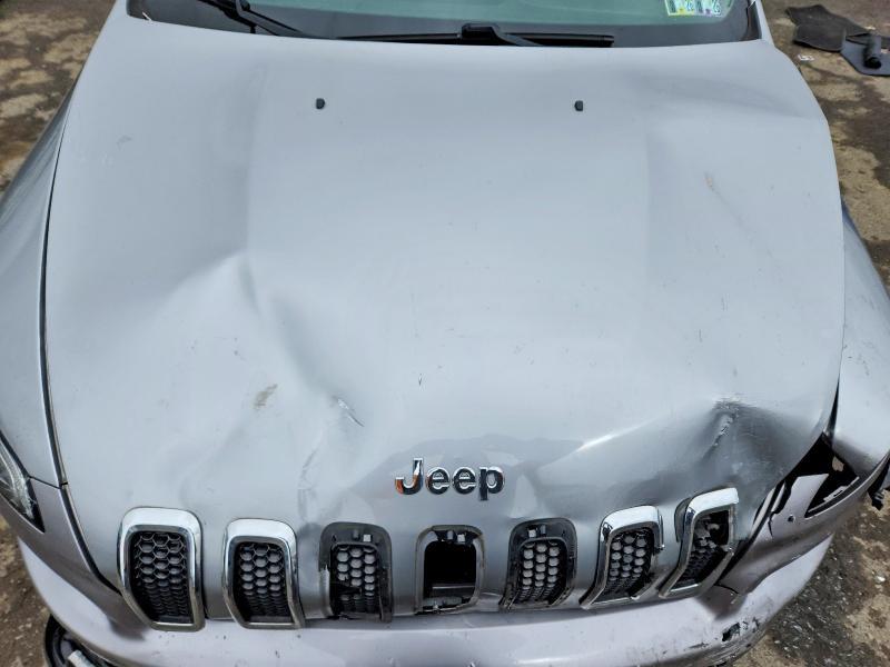 2017 Jeep Cherokee Sport