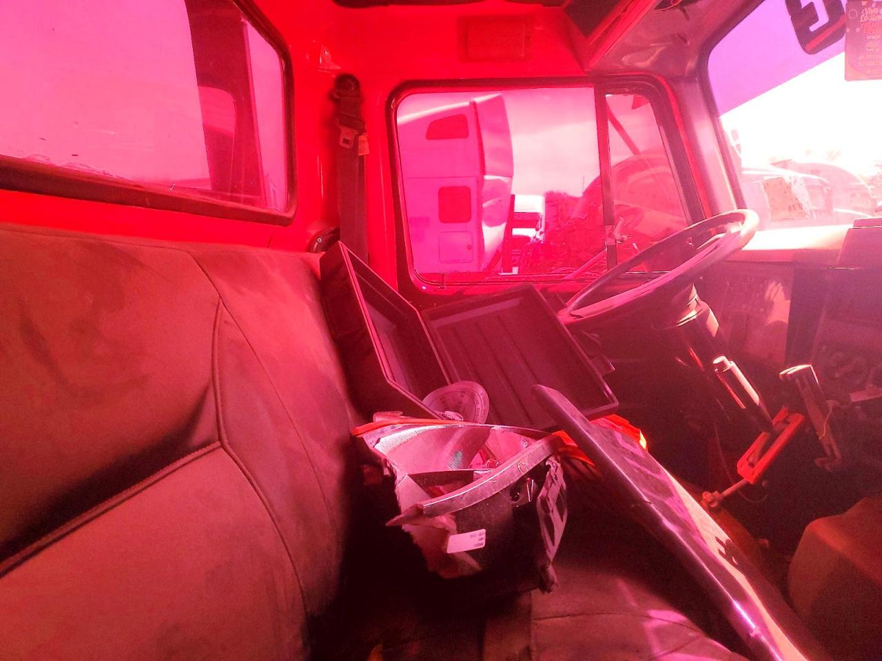 1997 International 4000 4700-Flat BED Truck