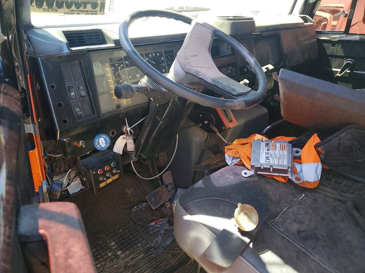 1997 International 4000 4700-Flat BED Truck