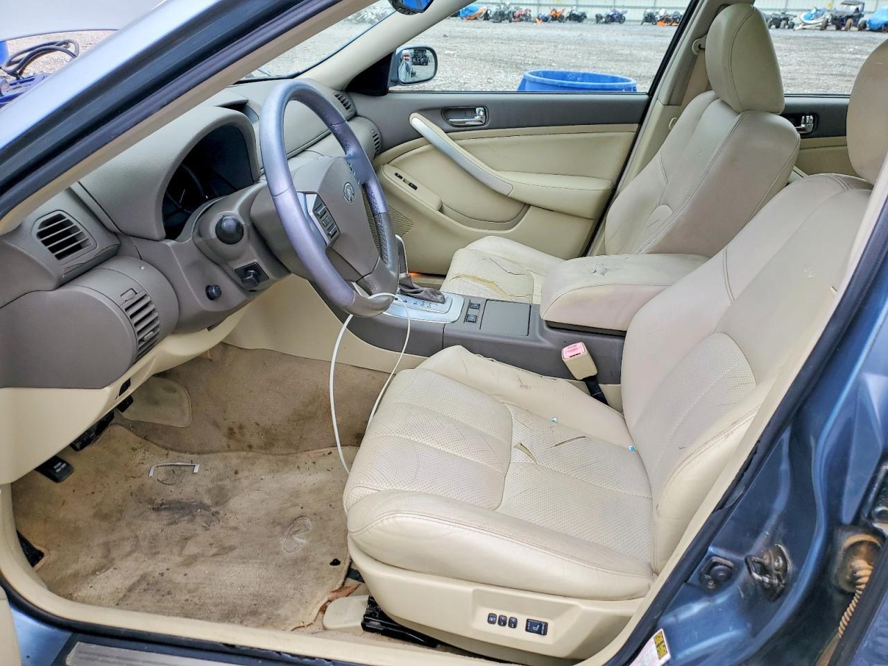 2005 Infiniti G35 Base