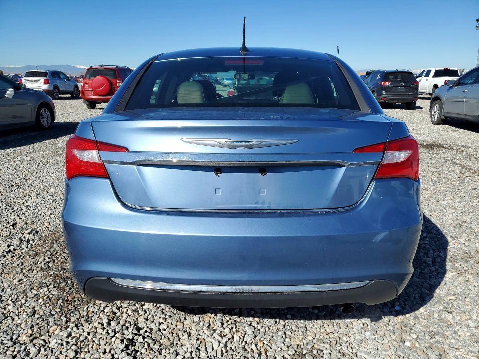 2011 Chrysler 200 lx