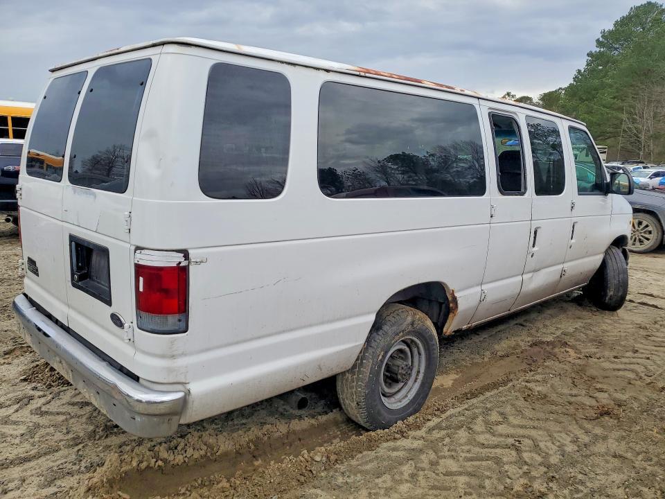 2000 Ford Econoline E350 Super Duty Wagon
