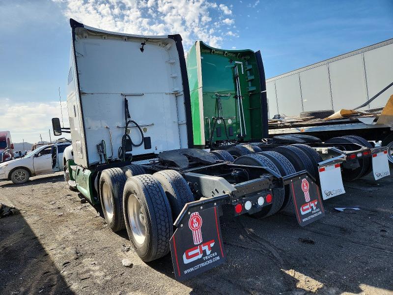 2020 Kenworth T680 Semi Truck