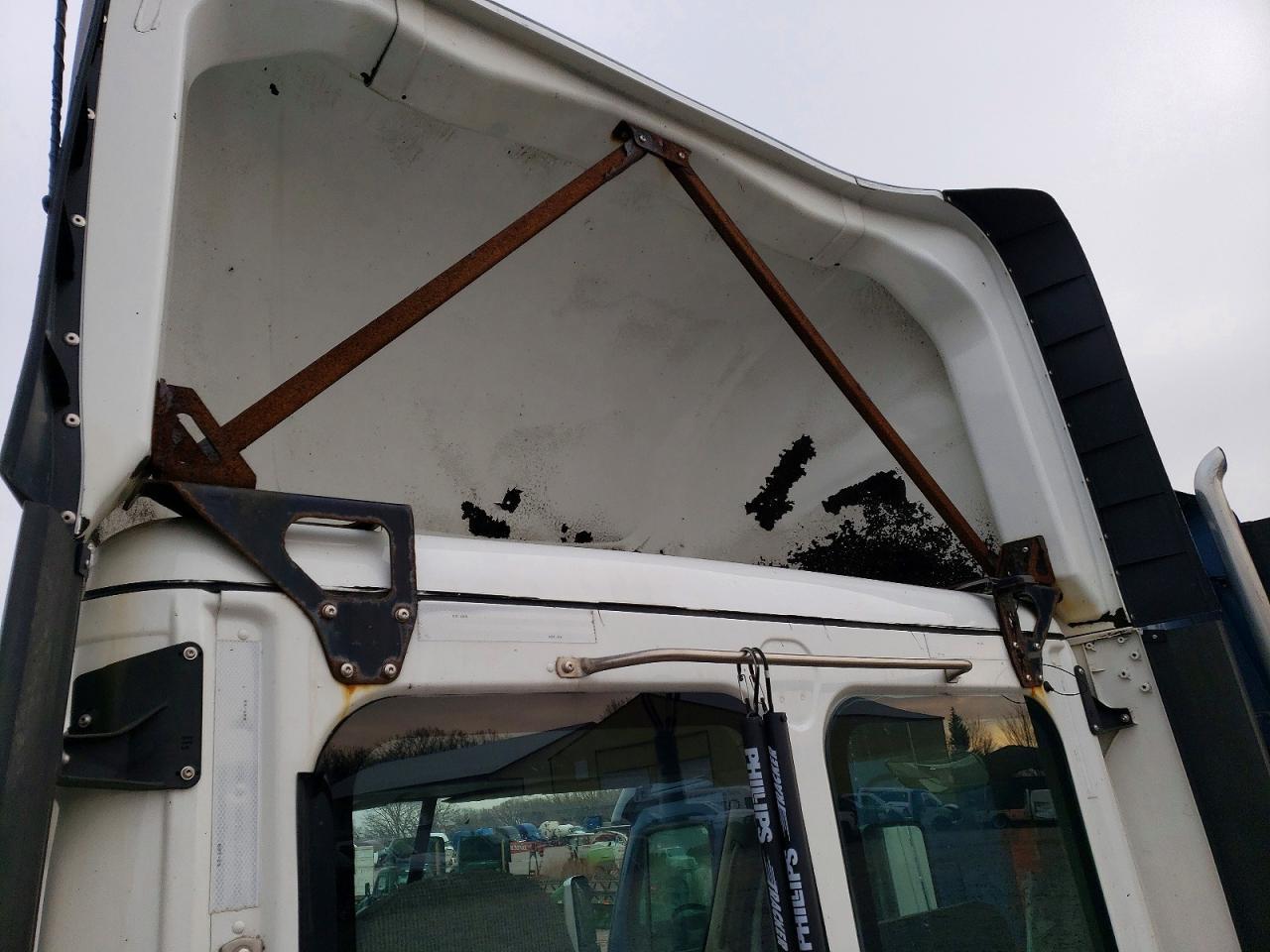2020 Freightliner Cascadia 1