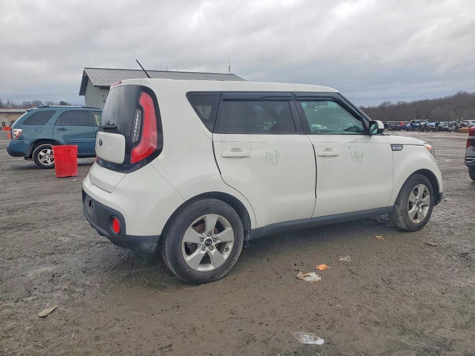 2017 KIA Soul Base
