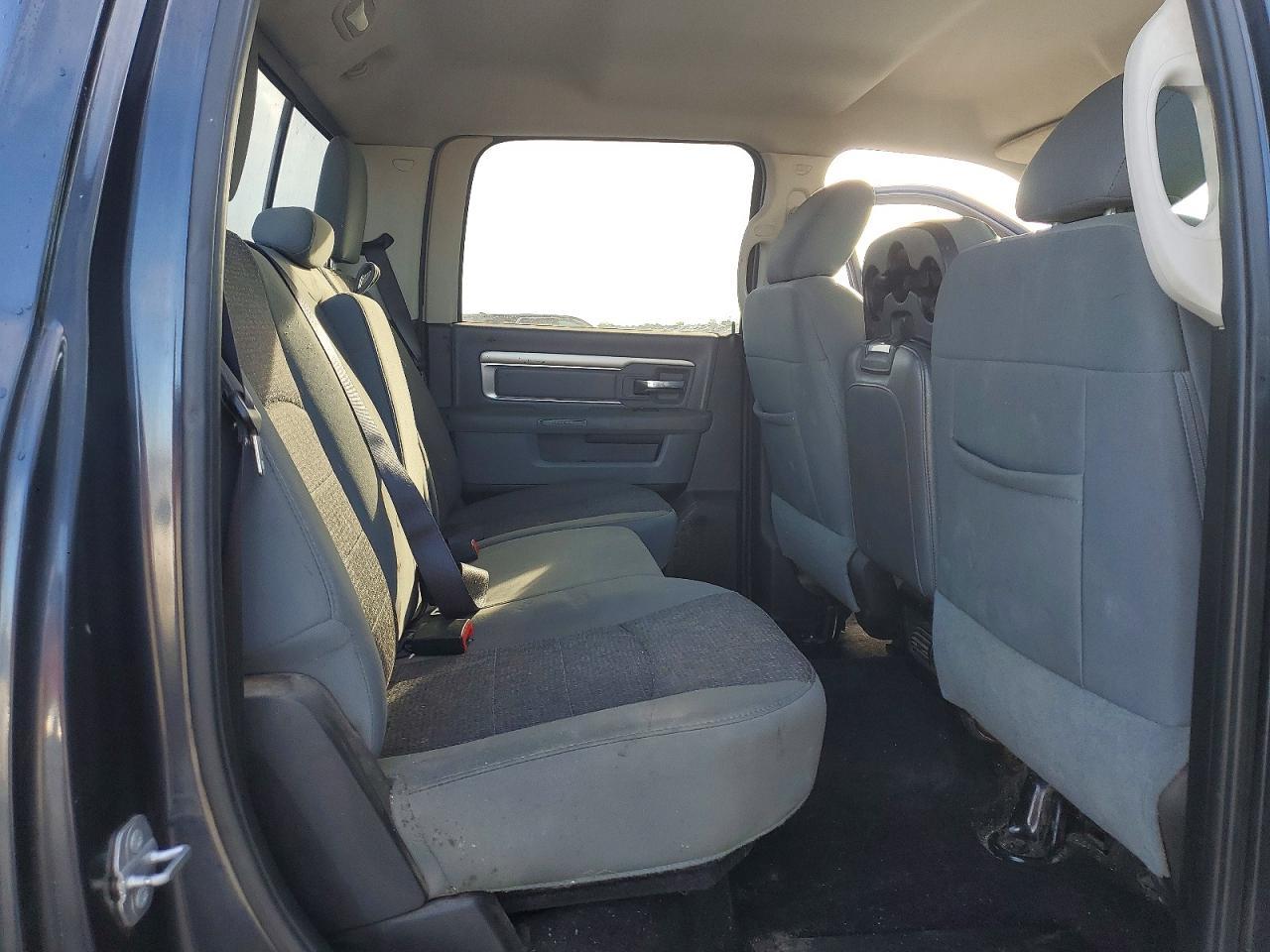 2016 Dodge RAM 1500 SLT