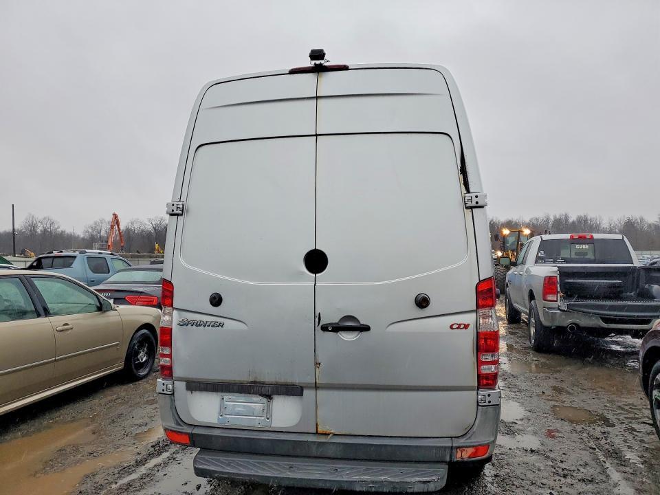 2010 Mercedes-Benz Sprinter 2500