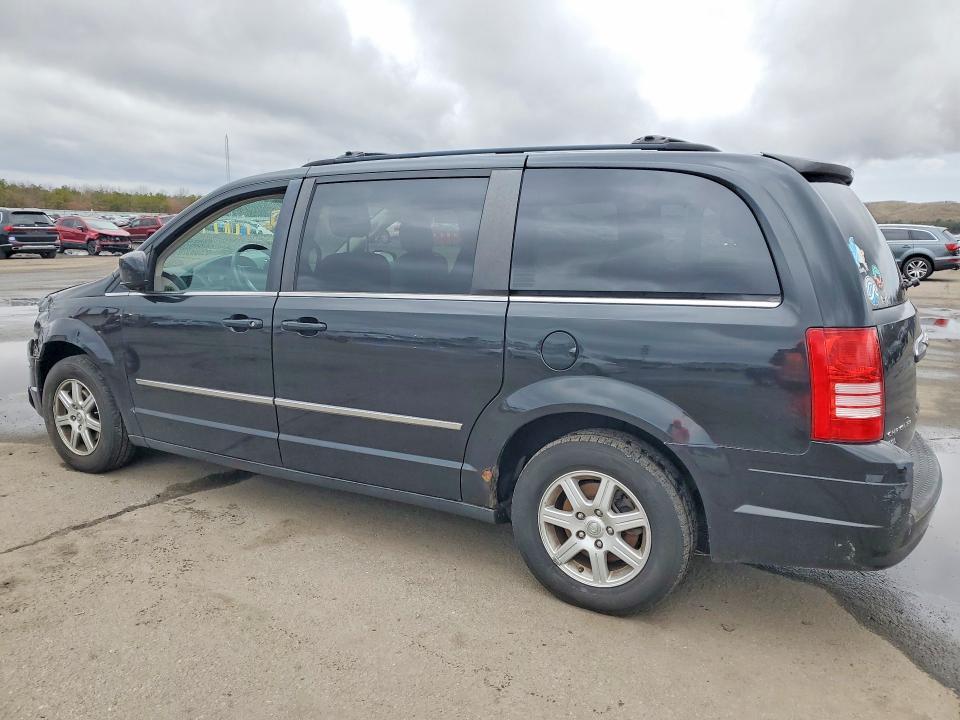 2010 Chrysler 2010 Chry Town & cou