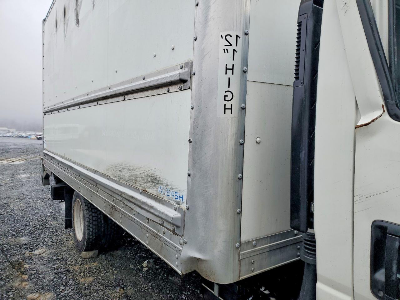 2024 Isuzu NPR HD BOX Truck