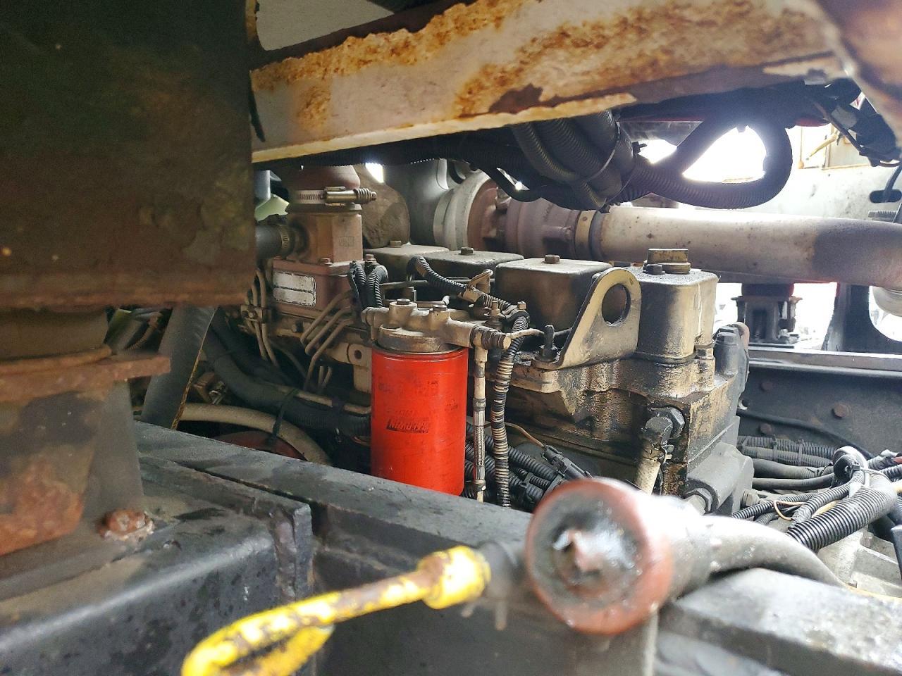 2004 Capacity Of Texas TJ5000-Semi Truck