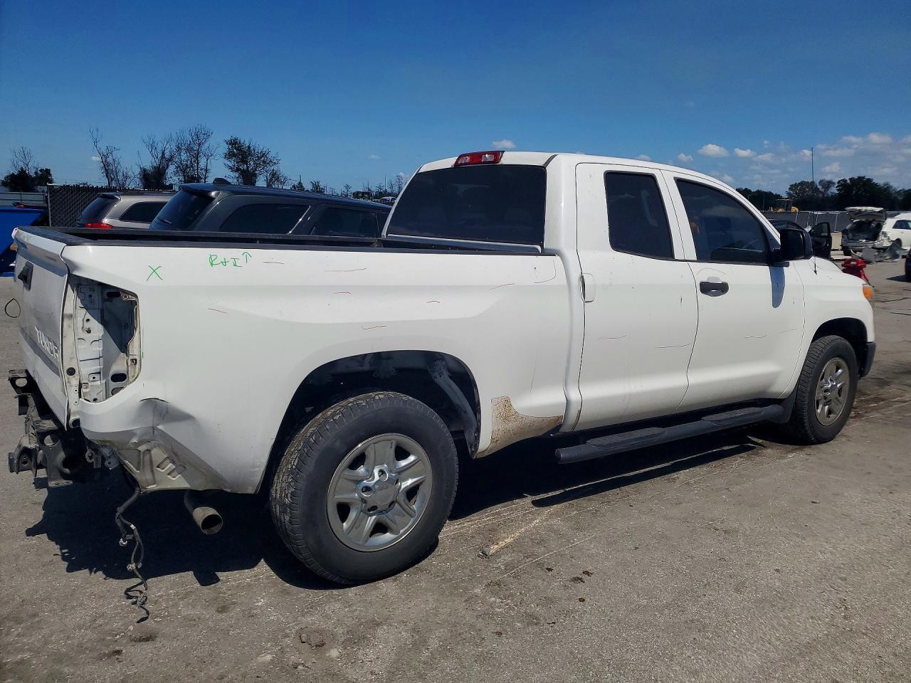 2015 Toyota Tundra SR