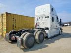 2022 Freigliner 2019 Freightliner Cascadia 126 Semi Truck