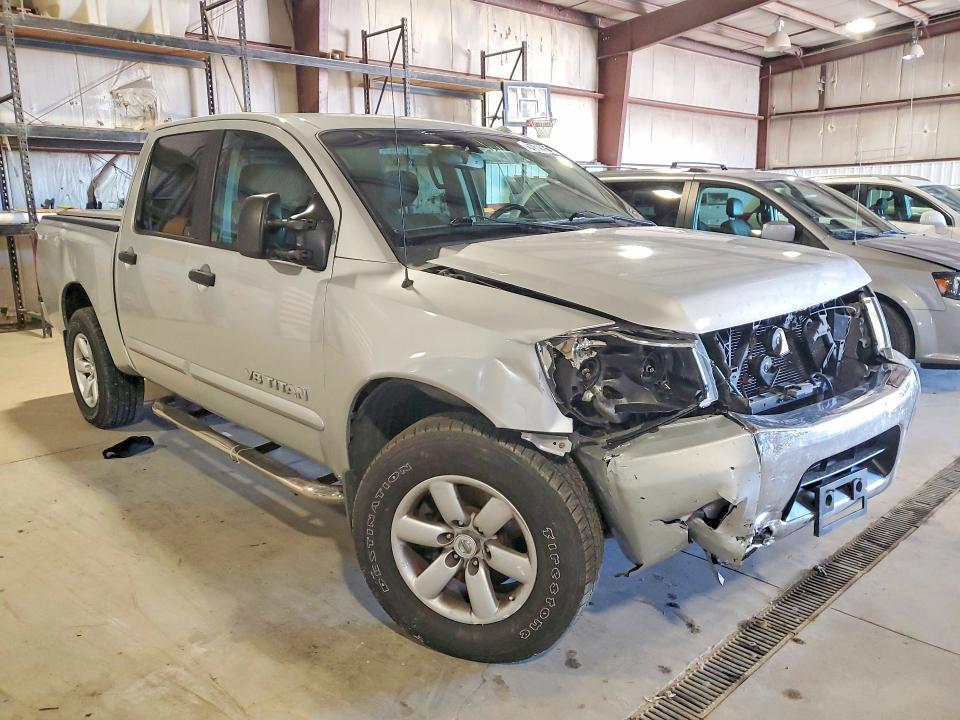 2012 Nissan Titan SV