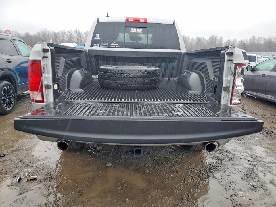 2015 Dodge Ram 1500 slt
