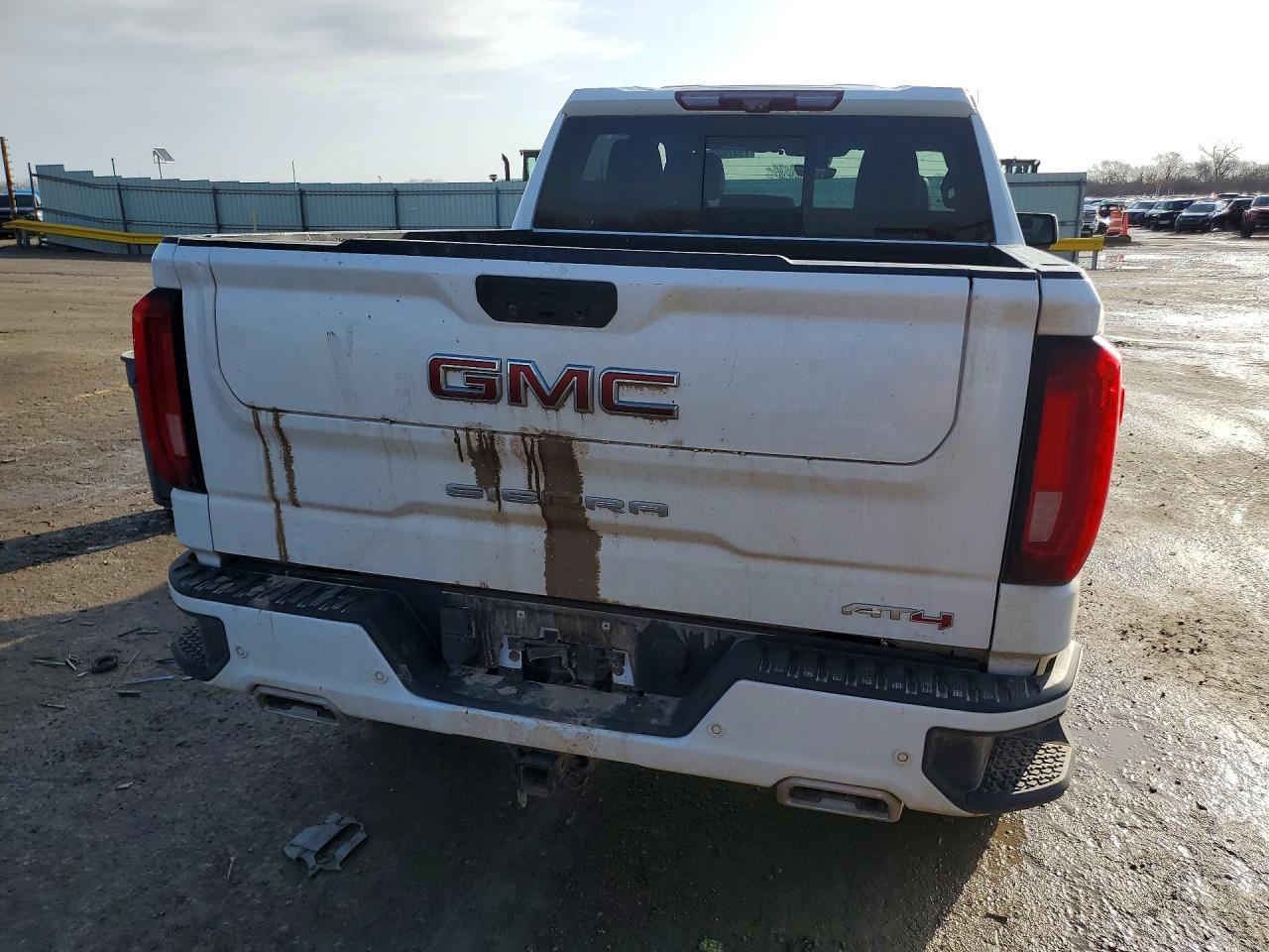 2021 GMC Sierra K1500 AT4