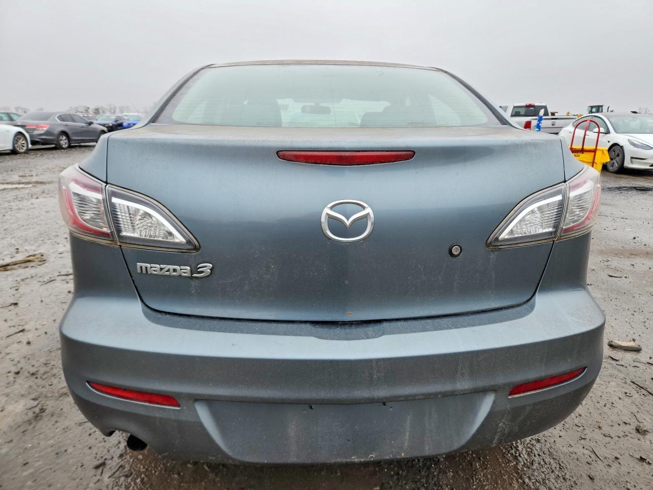 2012 Mazda 3 I