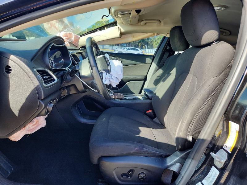2016 Chrysler 200 Limited
