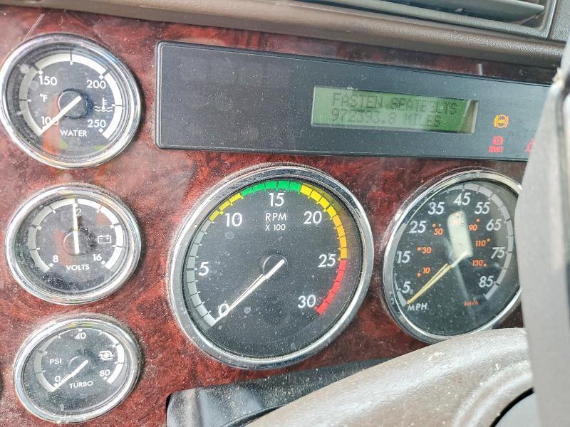 2018 Freightliner Conventional Coronado 132