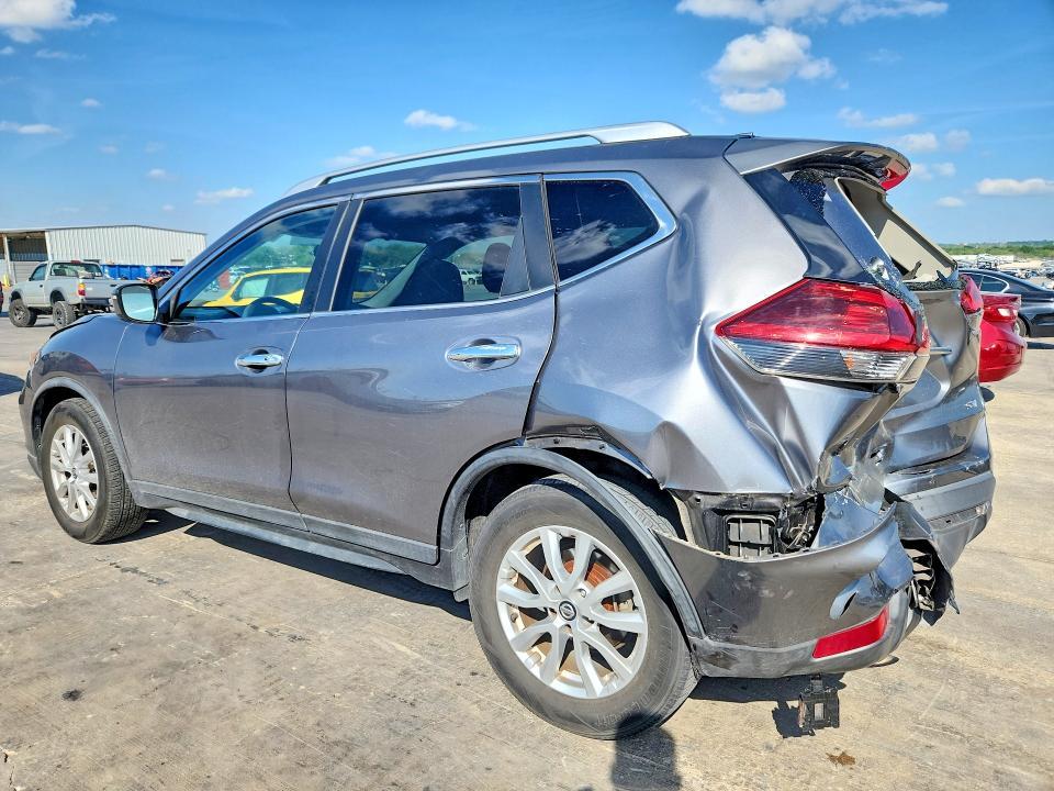 2018 Nissan Rogue sv