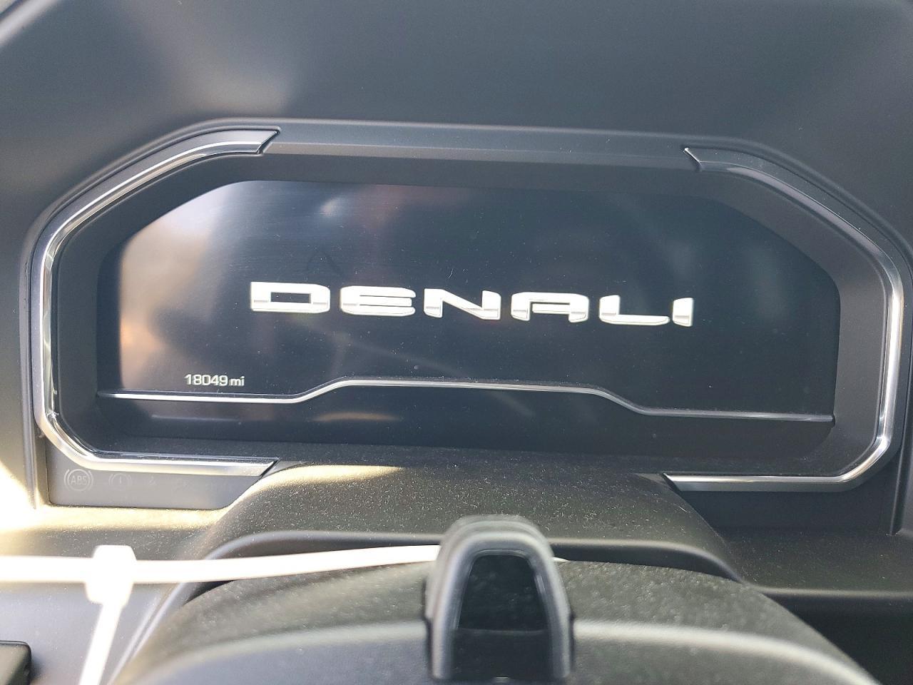2025 GMC Sierra K1500 Denali