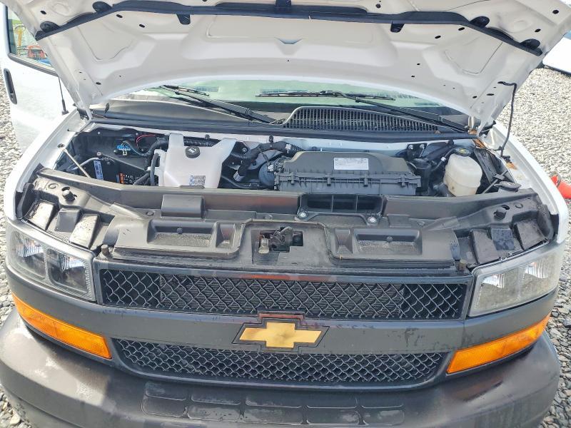 2025 Chev Express G2500