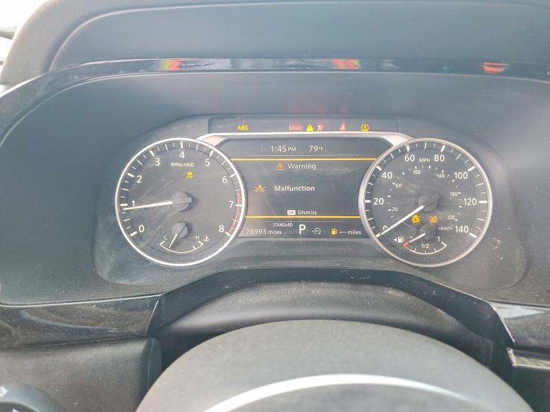 2022 Nissan Pathfinder sv