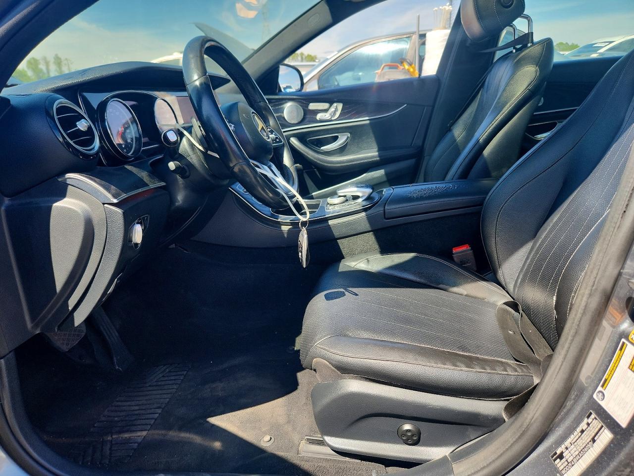 2019 Mercedes-Benz E 300