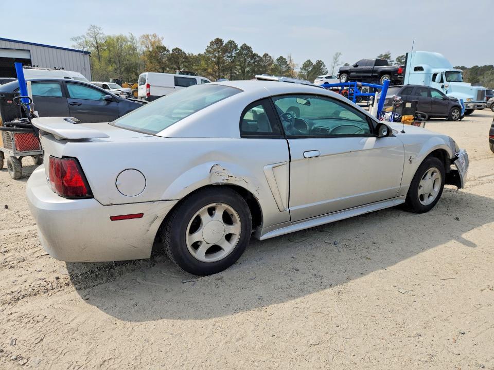 2001 Ford Mustang