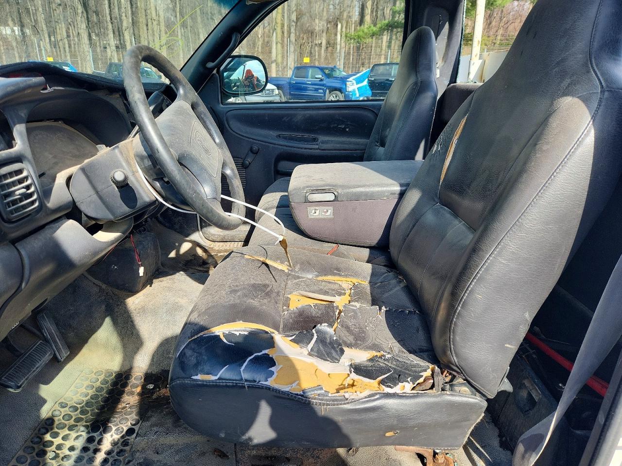 2000 Dodge RAM Chassis Cab Utility / Service Truck