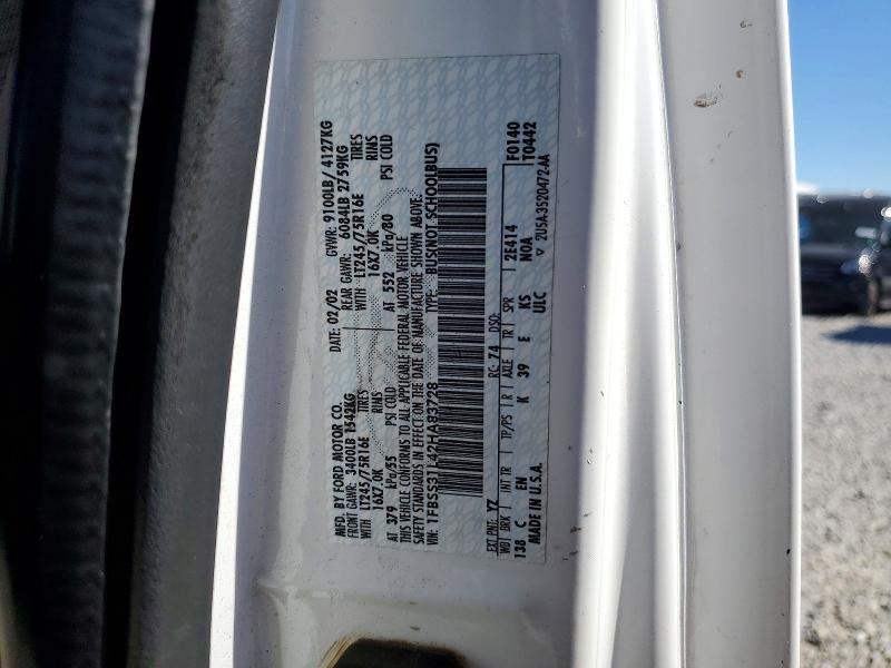 2002 Ford Econoline E350 Super Duty Wagon