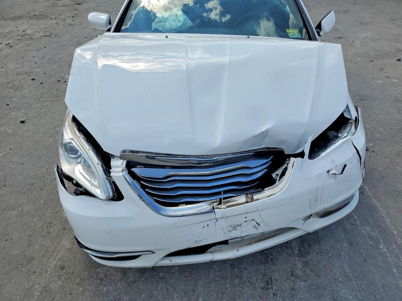 2012 Chrysler 200 Touring