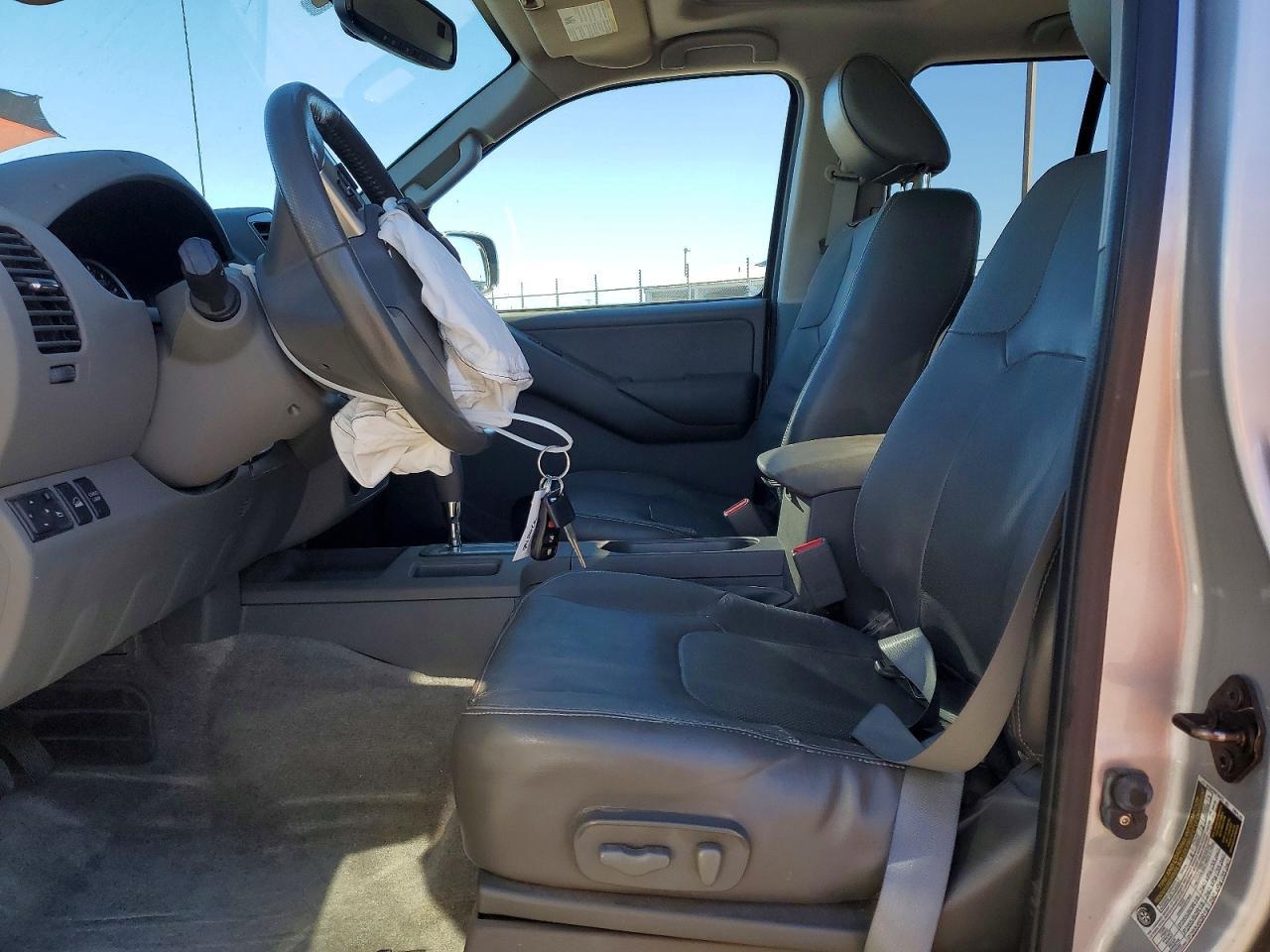 2014 Nissan Frontier SL