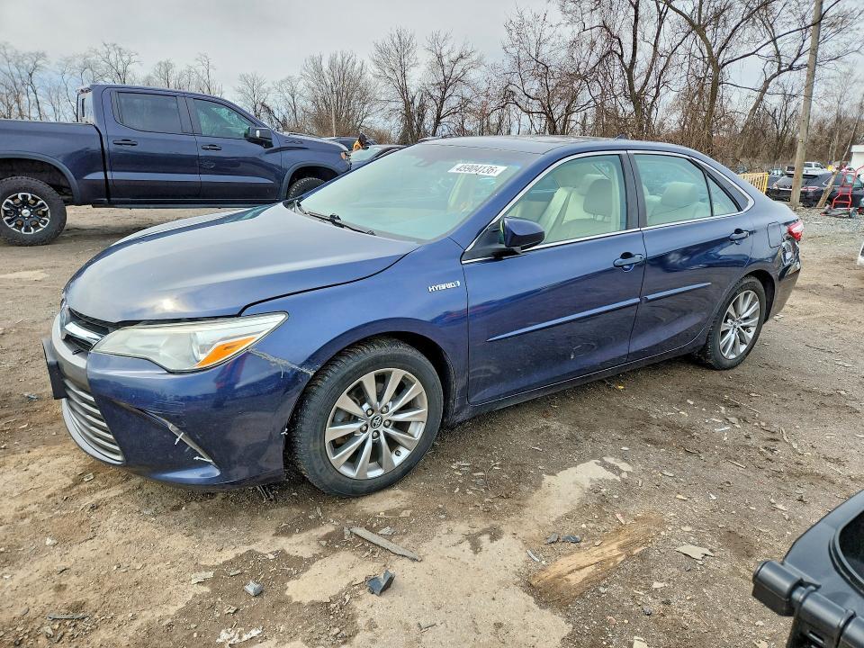 2016 Toyota Camry Hybrid xle