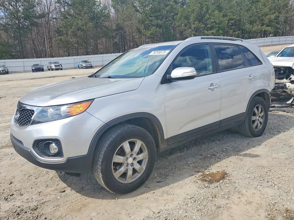 2011 KIA Sorento lx