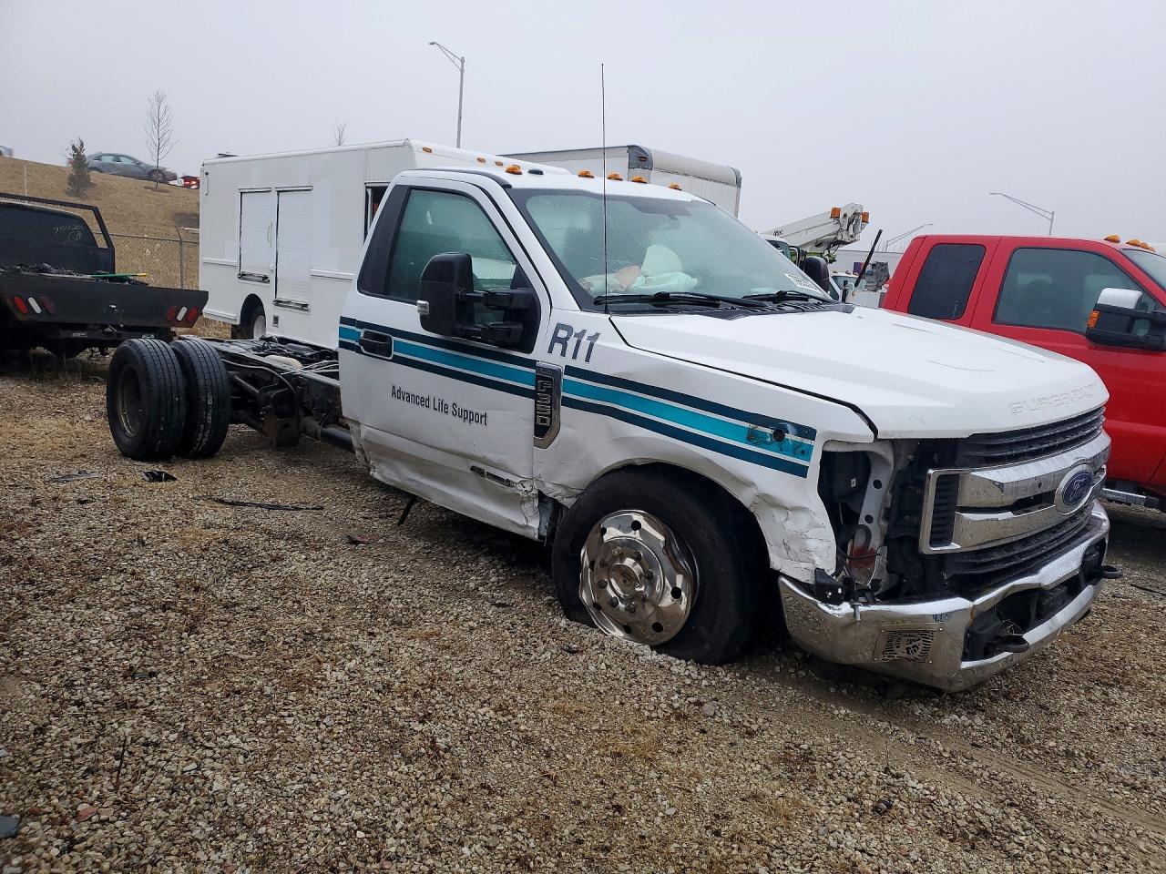 2019 Ford F350 Super Duty Truck Cab AND Chassis