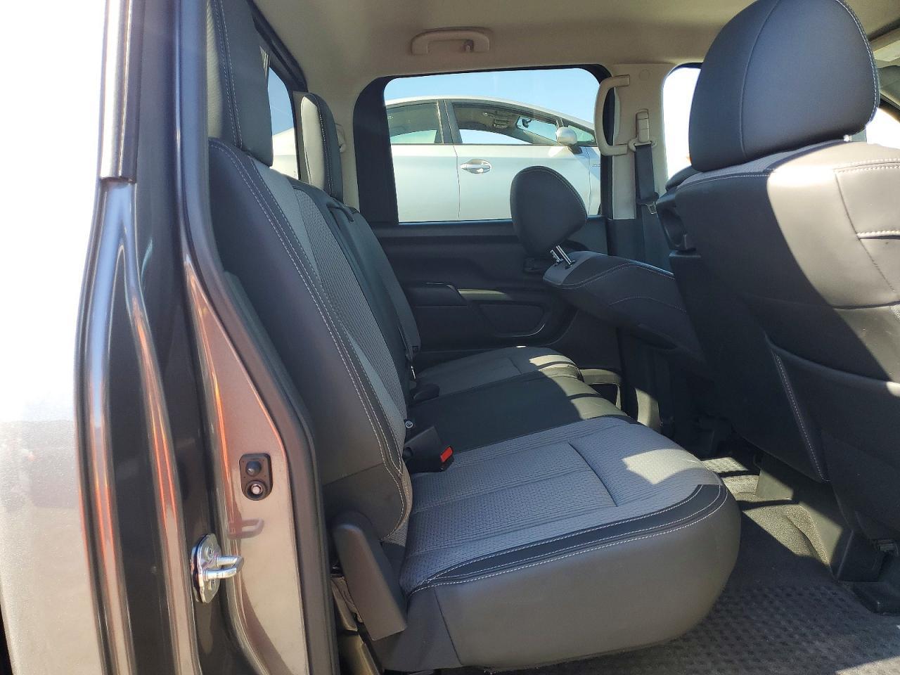 2021 Nissan Titan S