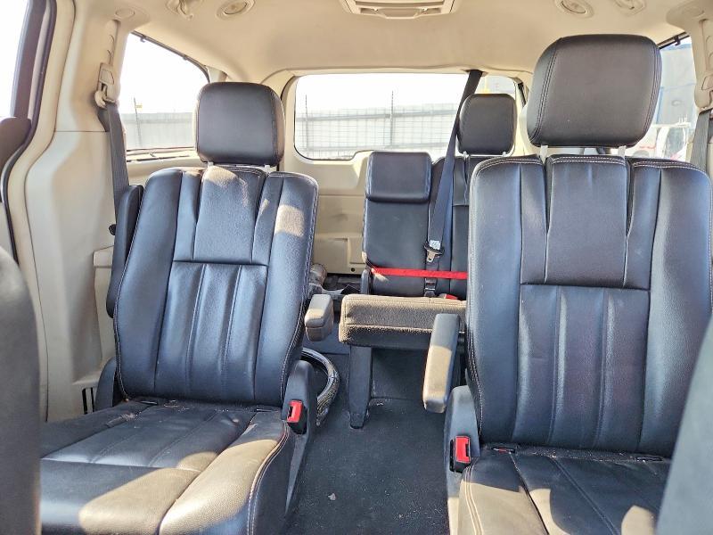 2014 Chrysler Town & Country Touring