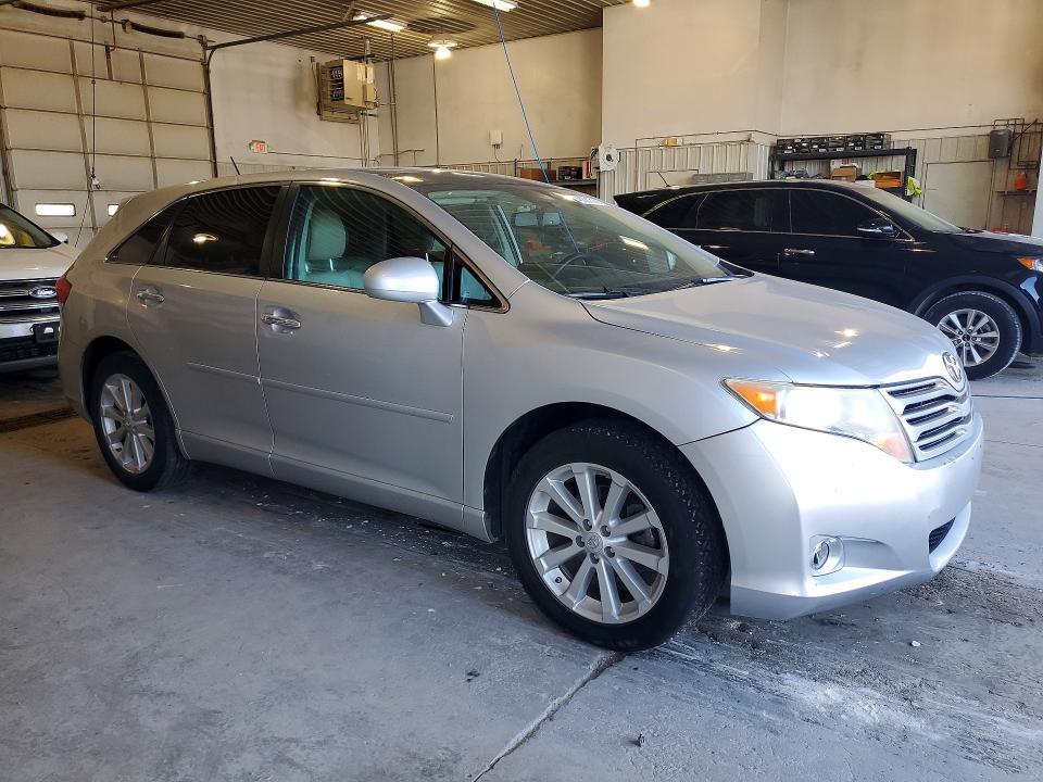 2011 Toyota Venza awd 4cyl